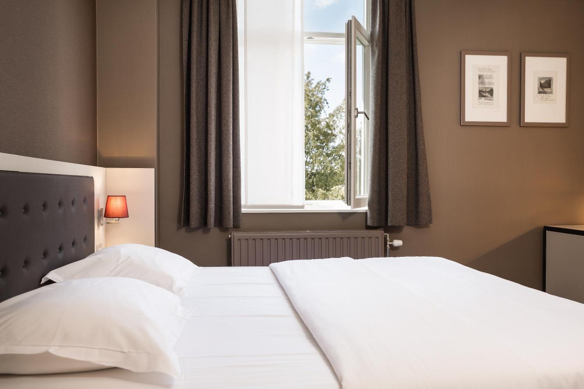 Small Double Room City View